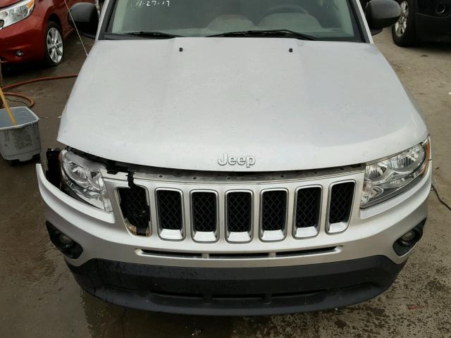 1C4NJCBA6CD665136 - 2012 JEEP COMPASS SP SILVER photo 7