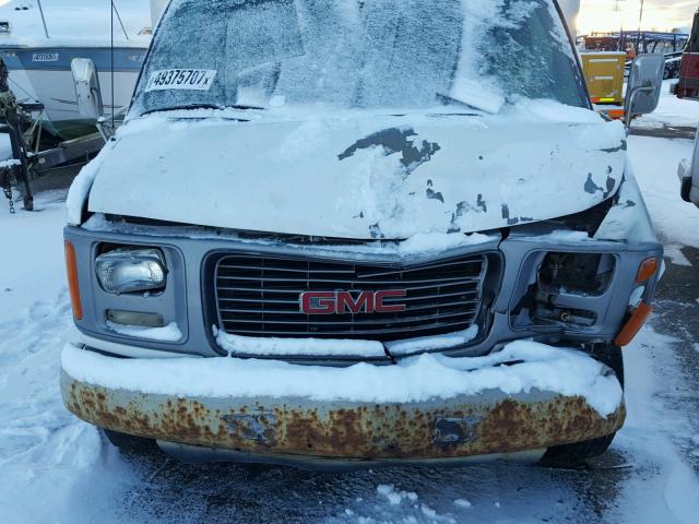 1GDJG31R111185553 - 2001 GMC SAVANA CUT WHITE photo 7