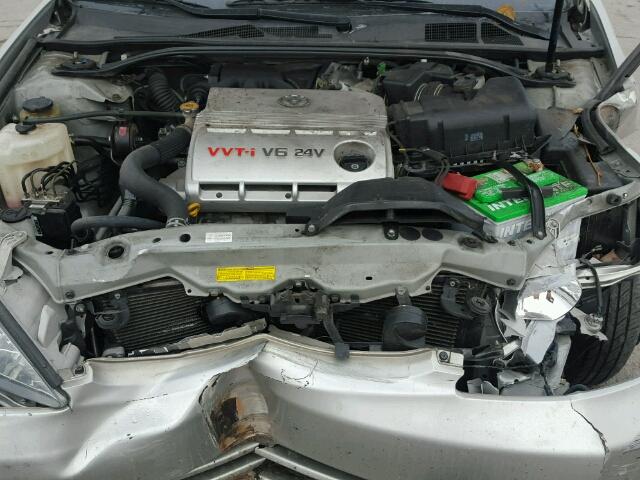 4T1BF32K54U589063 - 2004 TOYOTA CAMRY LE ვერცხლისფერი ფოტო 7