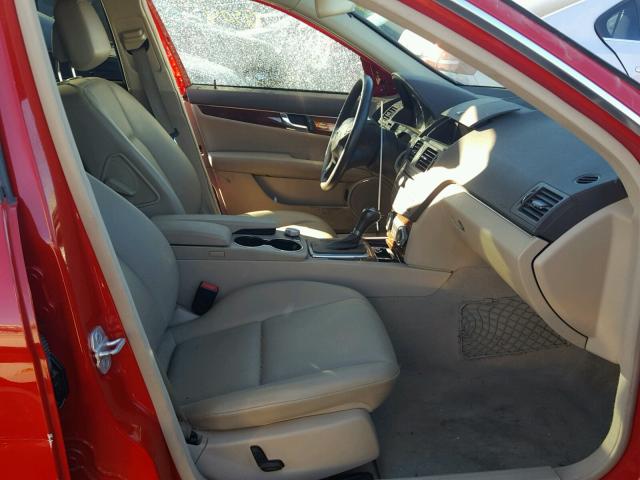 WDDGF5EB2BR154797 - 2011 MERCEDES-BENZ C 300 RED photo 5