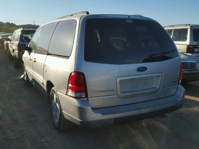 2FMZA57644BA40707 - 2004 FORD FREESTAR S SILVER photo 3