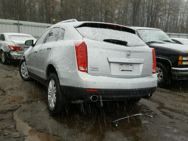 3GYFNAEY0AS592035 - 2010 CADILLAC SRX LUXURY SILVER photo 3