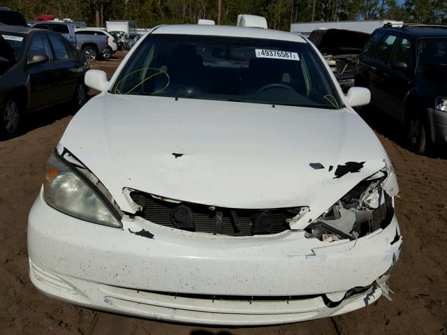 4T1BE32K44U303870 - 2004 TOYOTA CAMRY LE თეთრი ფოტო 9