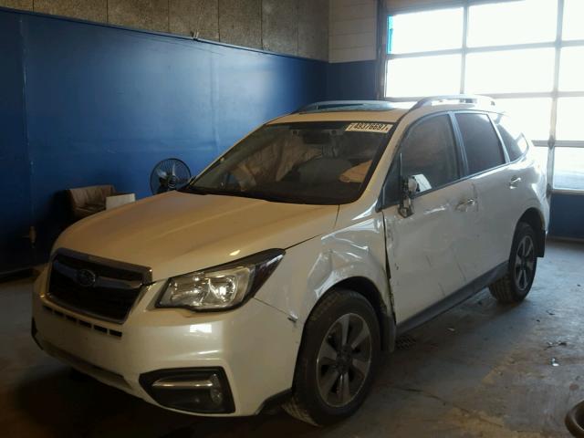 JF2SJAGC7HH500327 - 2017 SUBARU FORESTER 2 WHITE photo 2