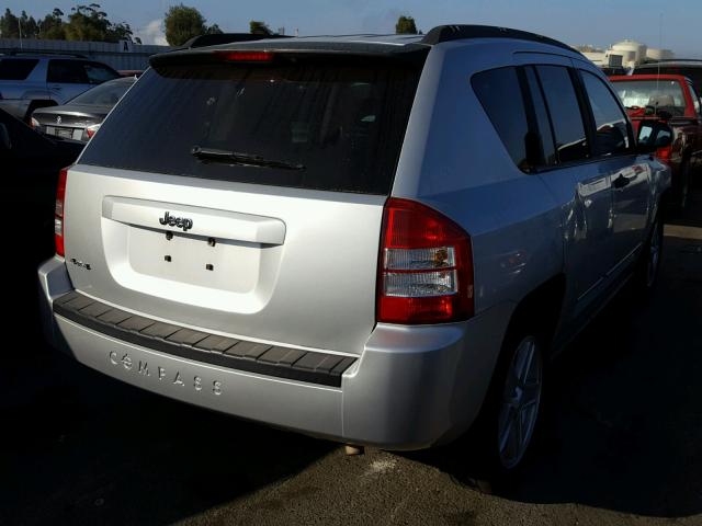 1J8FF47W28D759207 - 2008 JEEP COMPASS SP 银色 照片 4