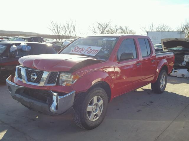 1N6AD07U88C416399 - 2008 NISSAN FRONTIER C RED photo 2