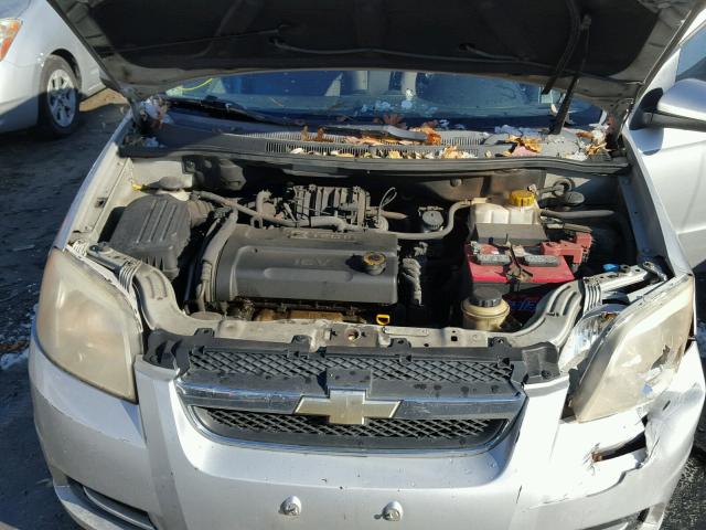 KL1TD56657B072375 - 2007 CHEVROLET AVEO BASE Szary zdjęcie 7