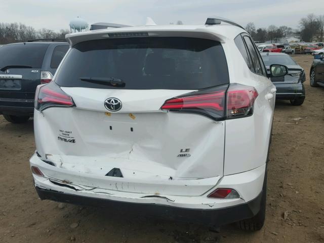 JTMBFREV5HJ161966 - 2017 TOYOTA RAV4 LE WHITE photo 9