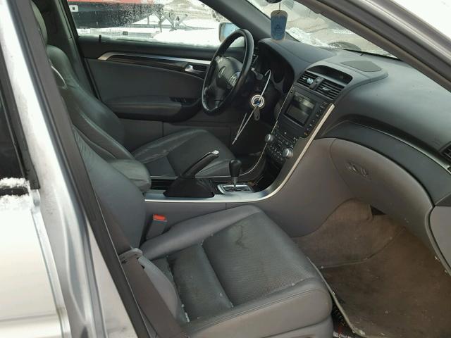 19UUA66285A056765 - 2005 ACURA TL SILVER photo 5