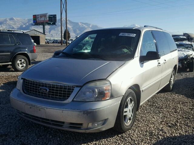 2FMZA52244BB10095 - 2004 FORD FREESTAR S SILVER photo 2