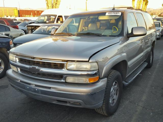 3GNEC16TX3G108248 - 2003 CHEVROLET SUBURBAN C TAN photo 2