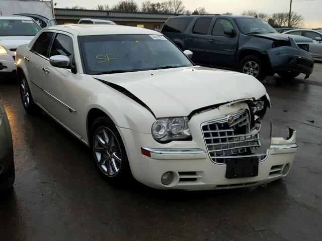 2C3KA63H98H220615 - 2008 CHRYSLER 300C CREAM photo 1