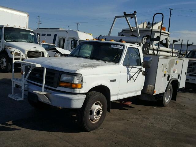 3FELF47G5VMA32038 - 1997 FORD F SUPER DU WHITE photo 2