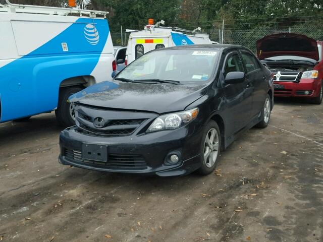 2T1BU4EE2BC557185 - 2011 TOYOTA COROLLA BA BLACK photo 2