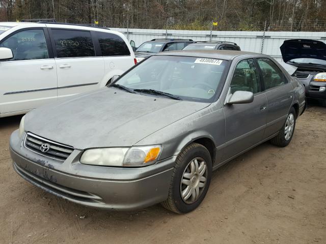 4T1BG22K51U085759 - 2001 TOYOTA CAMRY CE BEIGE photo 2