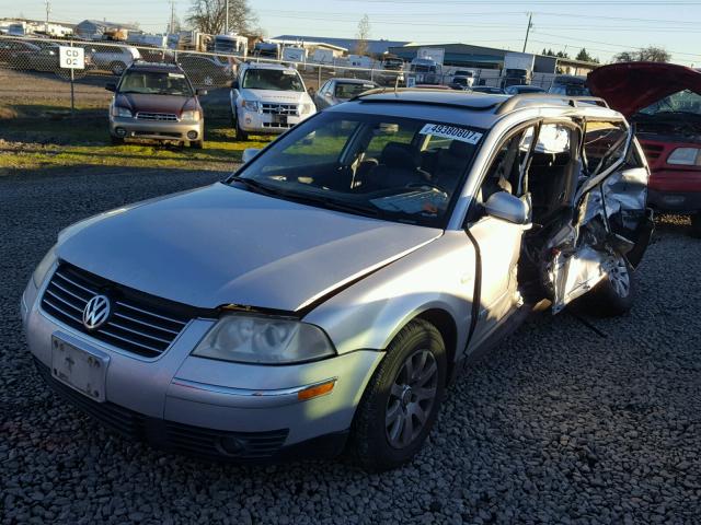 WVWVD63B33E172587 - 2003 VOLKSWAGEN PASSAT GLS SILVER photo 2