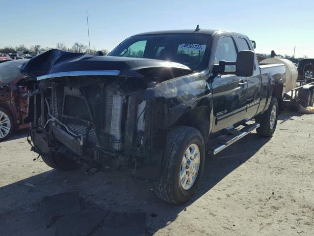 1GC2KYE82DZ269232 - 2013 CHEVROLET SILVERADO BLACK photo 2