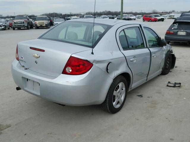 1G1AK55F977243549 - 2007 CHEVROLET COBALT LS SILVER photo 4