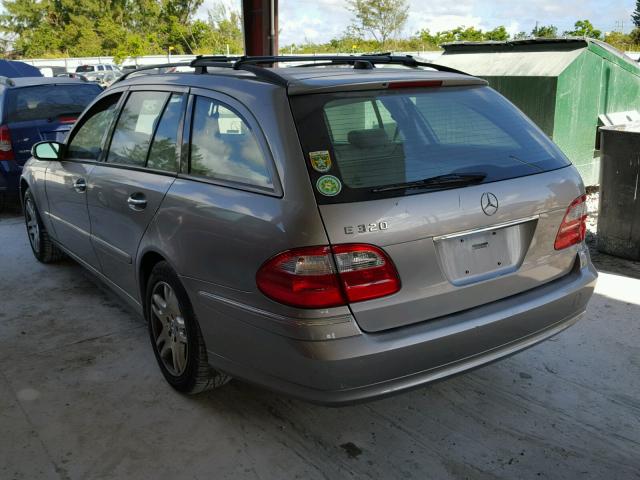 WDBUH65JX4A464779 - 2004 MERCEDES-BENZ E 320 GRAY photo 3