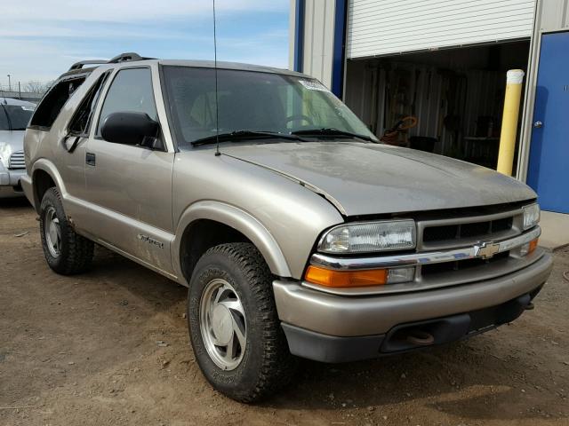 1GNCT18W72K166579 - 2002 CHEVROLET BLAZER BROWN photo 1