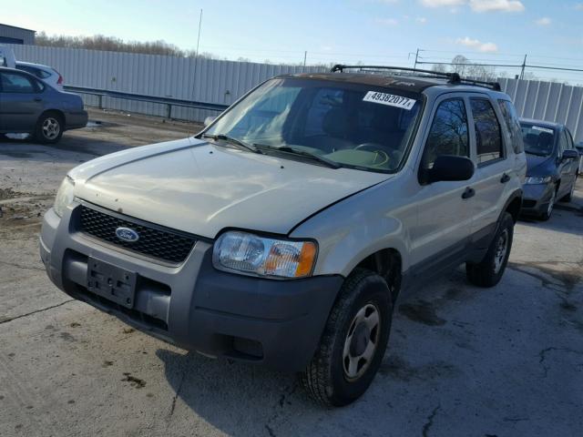 1FMYU02183KA26279 - 2003 FORD ESCAPE XLS BEIGE photo 2