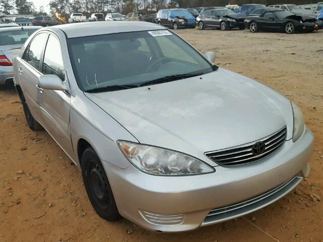 4T1BE32K95U078427 - 2005 TOYOTA CAMRY LE SILVER photo 1