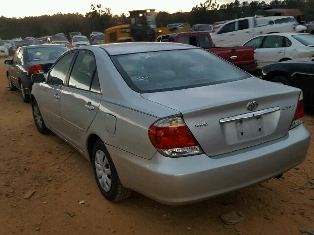 4T1BE32K95U078427 - 2005 TOYOTA CAMRY LE SILVER photo 3