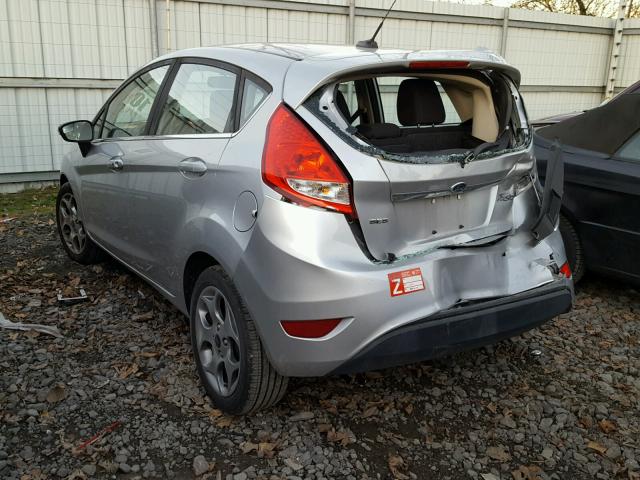 3FADP4FJ9BM145922 - 2011 FORD FIESTA SES SILVER photo 3