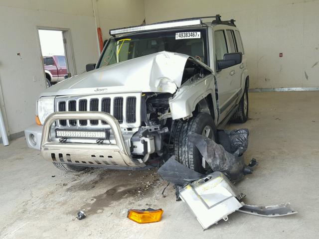 1J8HG48P47C529430 - 2007 JEEP COMMANDER SILVER photo 2