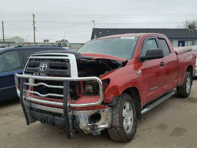 5TFUY5F10CX213999 - 2012 TOYOTA TUNDRA DOU RED photo 2