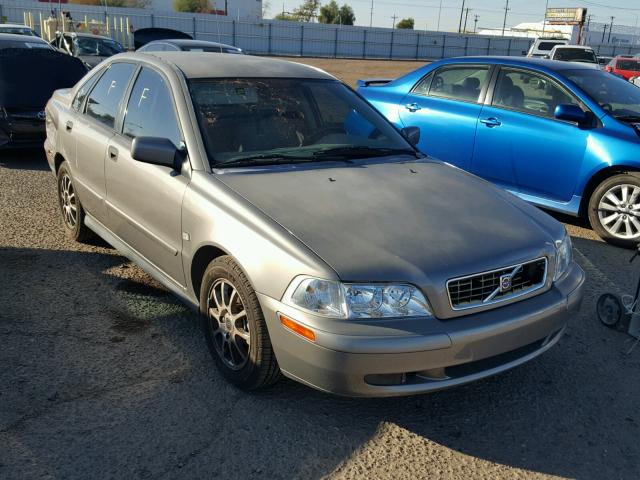 YV1VS27544F038390 - 2004 VOLVO S40 1.9T SILVER photo 1