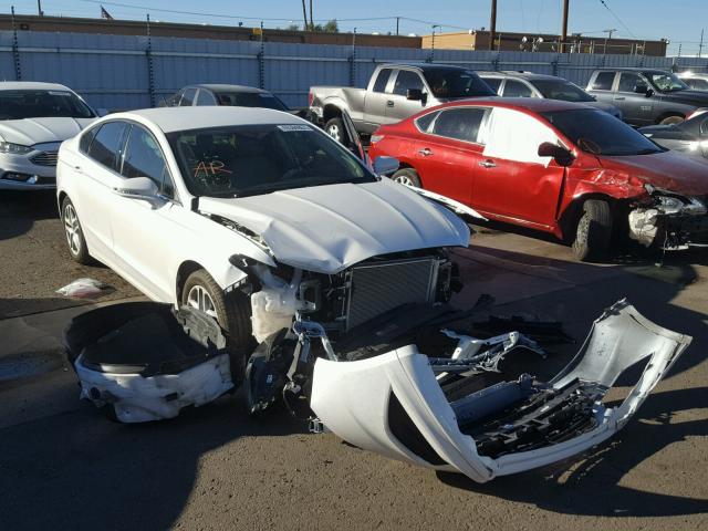 3FA6P0H71FR226263 - 2015 FORD FUSION SE WHITE photo 1