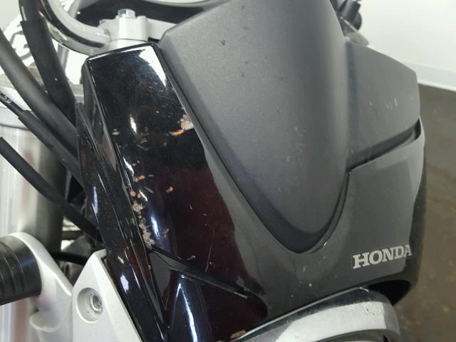 ZDCPC36006F100208 - 2006 HONDA CB600 F BLACK photo 12