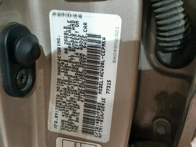 4T1BE32K22U525997 - 2002 TOYOTA CAMRY LE TAN photo 10