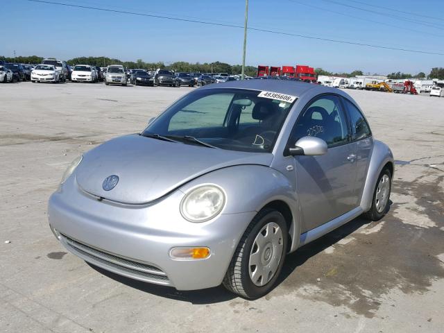 3VWBS21C31M402095 - 2001 VOLKSWAGEN NEW BEETLE Gümüş foto 2