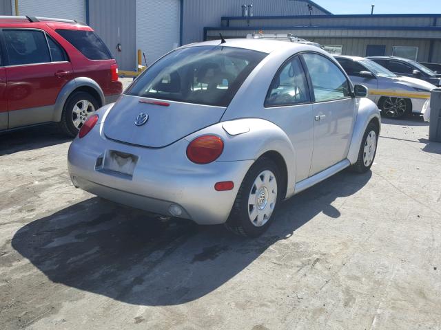 3VWBS21C31M402095 - 2001 VOLKSWAGEN NEW BEETLE Gümüş foto 4