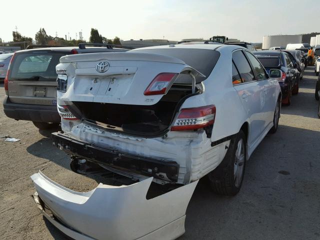 4T1BF3EK5AU549959 - 2010 TOYOTA CAMRY BASE WHITE photo 4