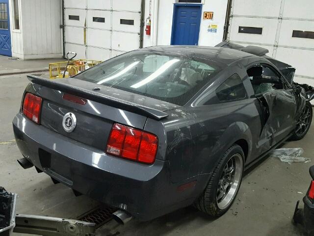 1ZVHT82H275271342 - 2007 FORD MUSTANG GT BLACK photo 4