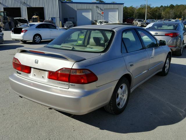 1HGCG165XXA012552 - 1999 HONDA ACCORD EX SILVER photo 4