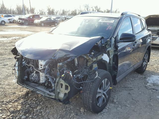 2T3BFREVXHW644225 - 2017 TOYOTA RAV4 LE Mavi foto 2