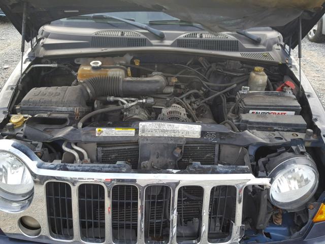 1J4GL58K36W220323 - 2006 JEEP LIBERTY LI BLUE photo 7