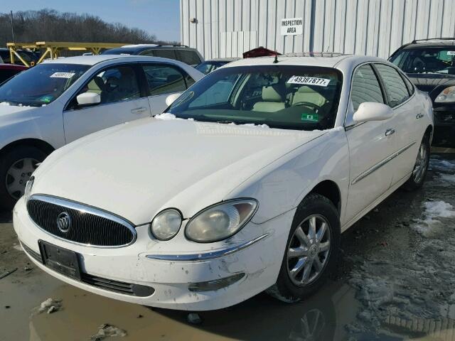 2G4WD532951291257 - 2005 BUICK LACROSSE C WHITE photo 2