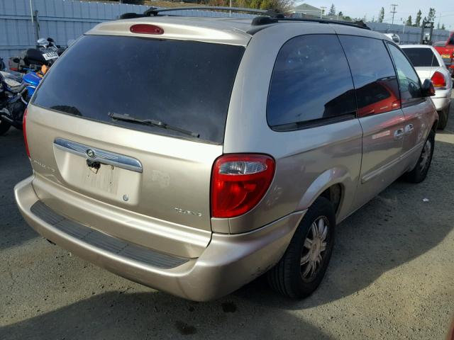 2C4GP54L65R280127 - 2005 CHRYSLER TOWN & COU BEIGE photo 4