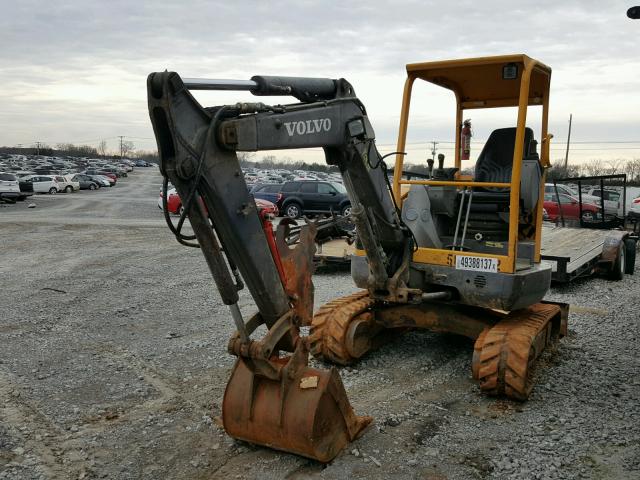 460210819 - 2005 VOLVO TRACKHOE YELLOW photo 2