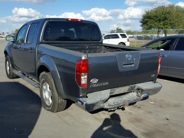 1N6AD07U76C436270 - 2006 NISSAN FRONTIER C GRAY photo 3