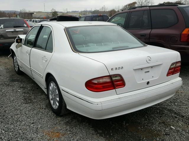 WDBJF65J1YB077417 - 2000 MERCEDES-BENZ E 320 WHITE photo 3