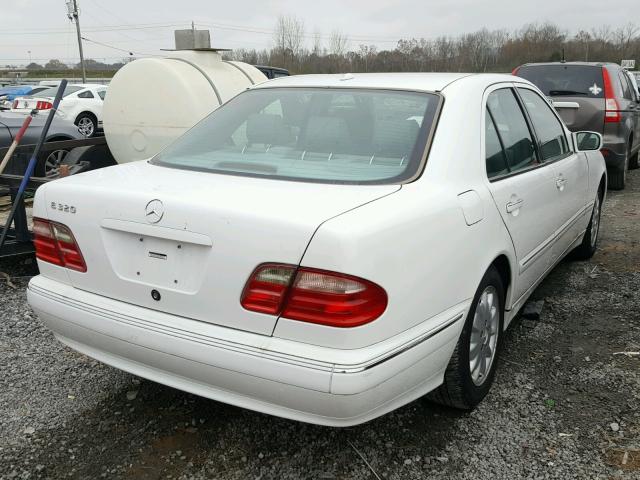 WDBJF65J1YB077417 - 2000 MERCEDES-BENZ E 320 WHITE photo 4