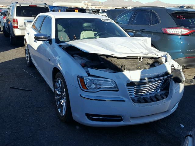 2C3CCAAG3DH727130 - 2013 CHRYSLER 300 WHITE photo 1