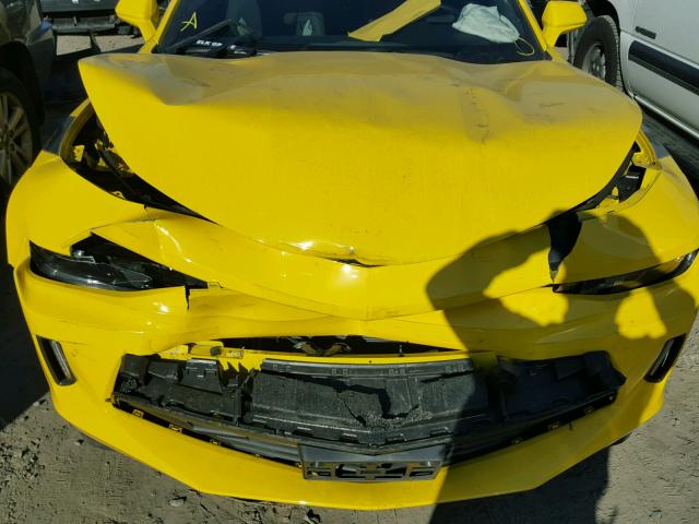 1G1FB1RX4H0157366 - 2017 CHEVROLET CAMARO LT YELLOW photo 7