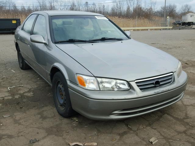 JT2BG22K2Y0490105 - 2000 TOYOTA CAMRY CE GRAY photo 1